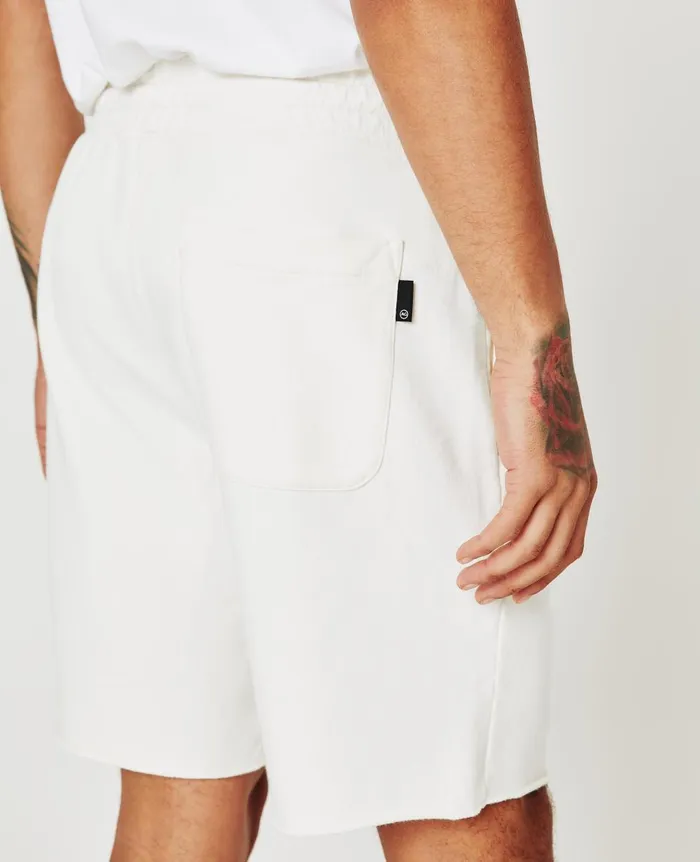 AG Jeans Kenji Sweatshort Ivory Dust Men Sweatpants AG Jeans Kenji Sweatshort Ivory Dust Men Sweatpants