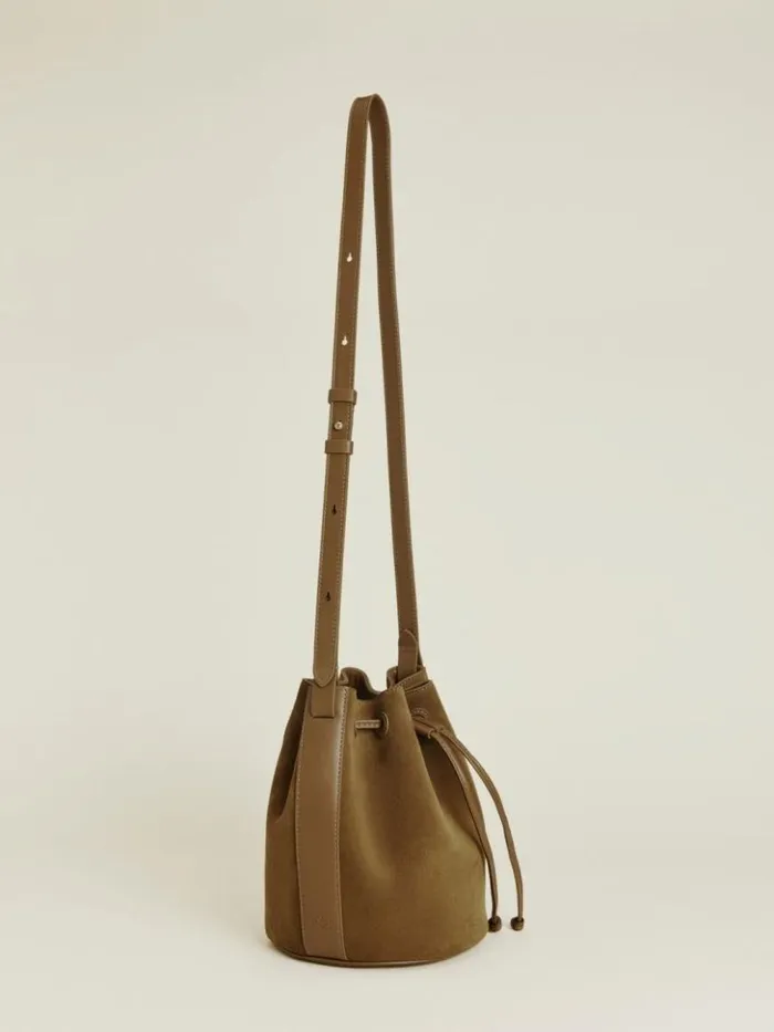 Bags The Reformation Small Ornellia Bucket Bag Bog