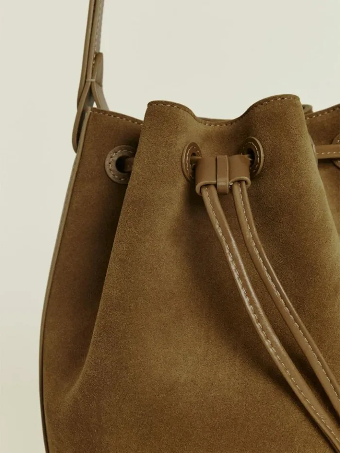 Bags The Reformation Small Ornellia Bucket Bag Bog