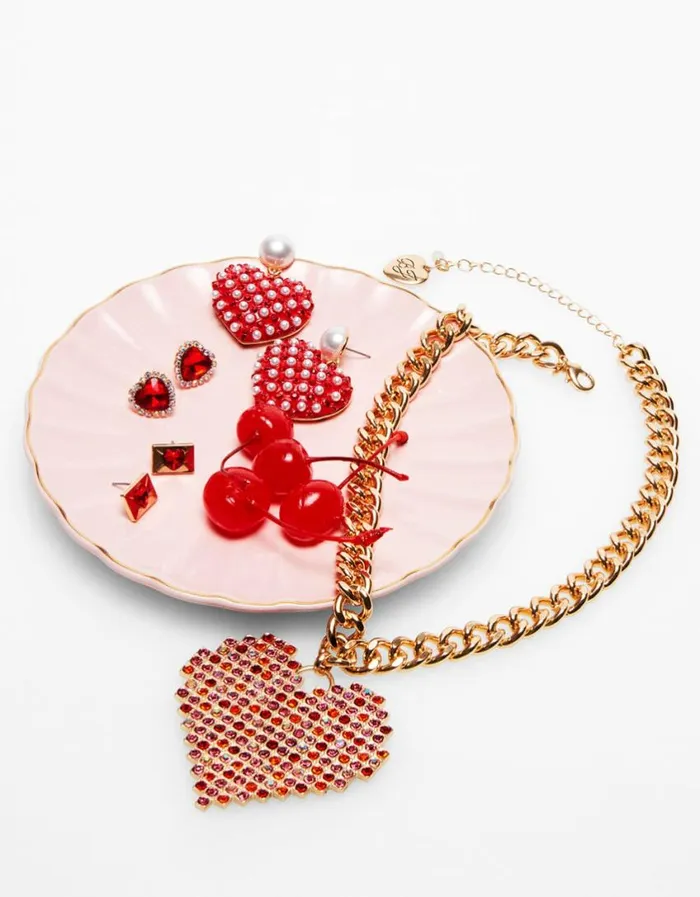 Betsey Johnson Women DEAR BETSEY SHORT HEART NECKLACE PINK Betsey Johnson Women DEAR BETSEY SHORT HEART NECKLACE PINK