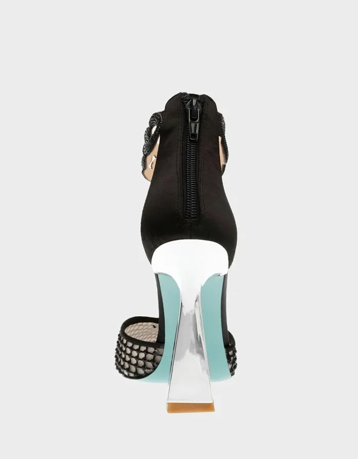 Betsey Johnson Women JAD BLACK Black