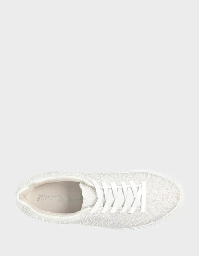Betsey Johnson Women SIDNY IVORY Ivory