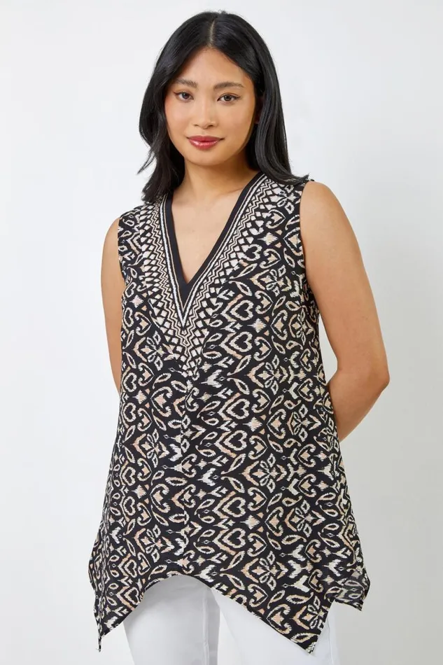 Black Petite Abstract Print VNeck Hanky Hem Top Women Roman Tops