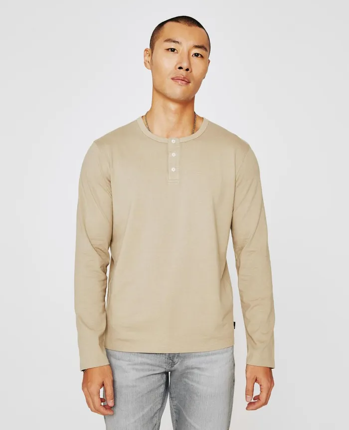 Bryce Long Sleeve Henley Dry Dust Men AG Jeans Tees