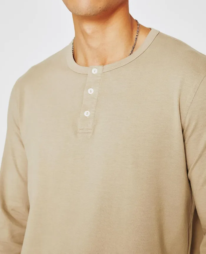 Bryce Long Sleeve Henley Dry Dust Men AG Jeans Tees Bryce Long Sleeve Henley Dry Dust Men AG Jeans Tees