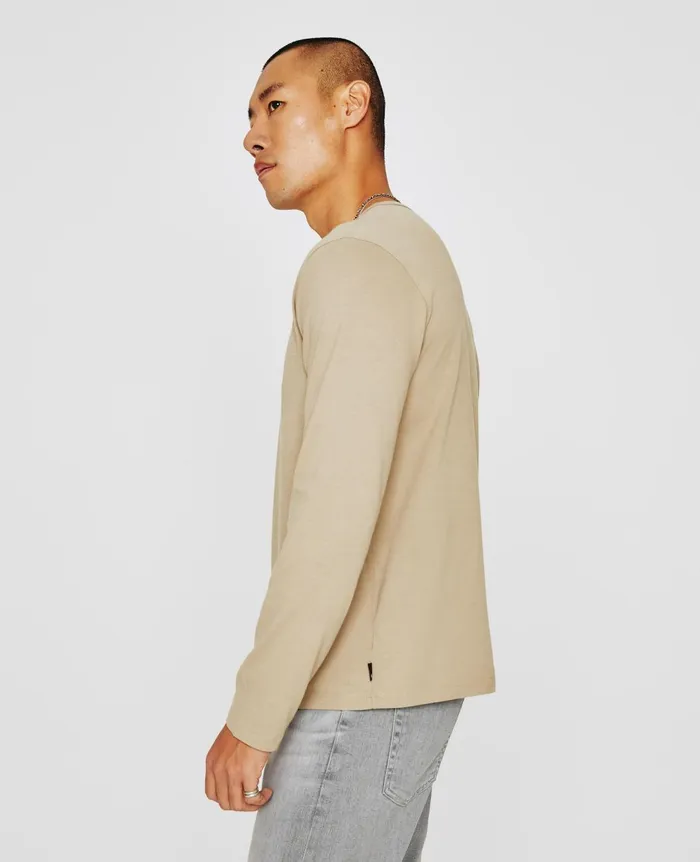 Bryce Long Sleeve Henley Dry Dust Men AG Jeans Tees Bryce Long Sleeve Henley Dry Dust Men AG Jeans Tees