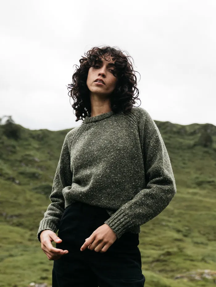 Finisterre Knitwear Women Farne Crew Neck Knit Sweater Olive
