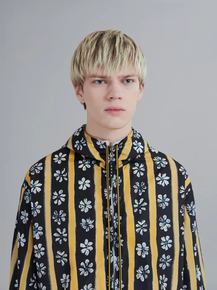 Marni Daisy Lane Print Nylon Parka Black Mens Coats and Jackets Marni Daisy Lane Print Nylon Parka Black Mens Coats and Jackets