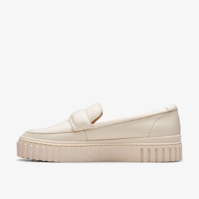 Mayhill Cove Cream Leather Women Clarks SlipOns