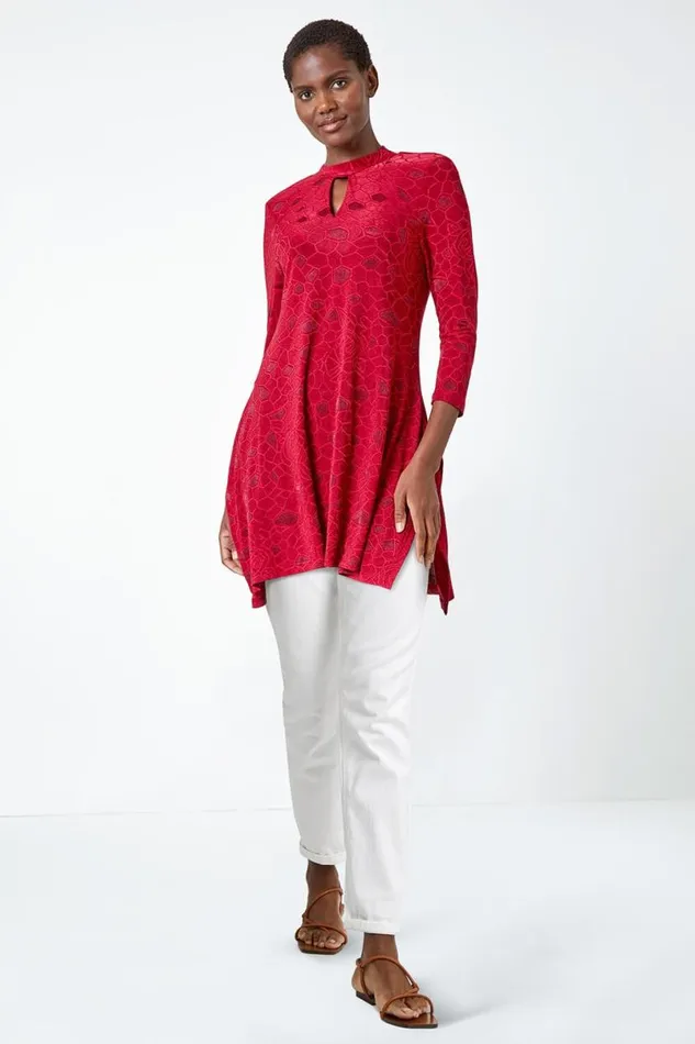 Red Textured Print Keyhole Stretch Tunic Top Women Roman Tops