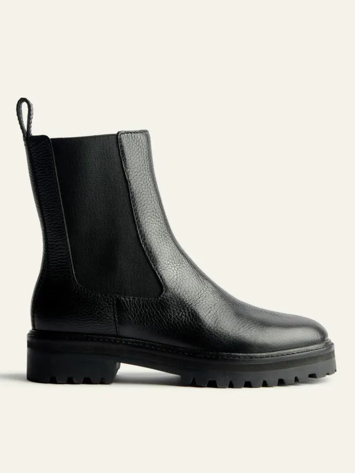 Shoes The Reformation Katerina Lug Sole Chelsea Boot Black Tumbled