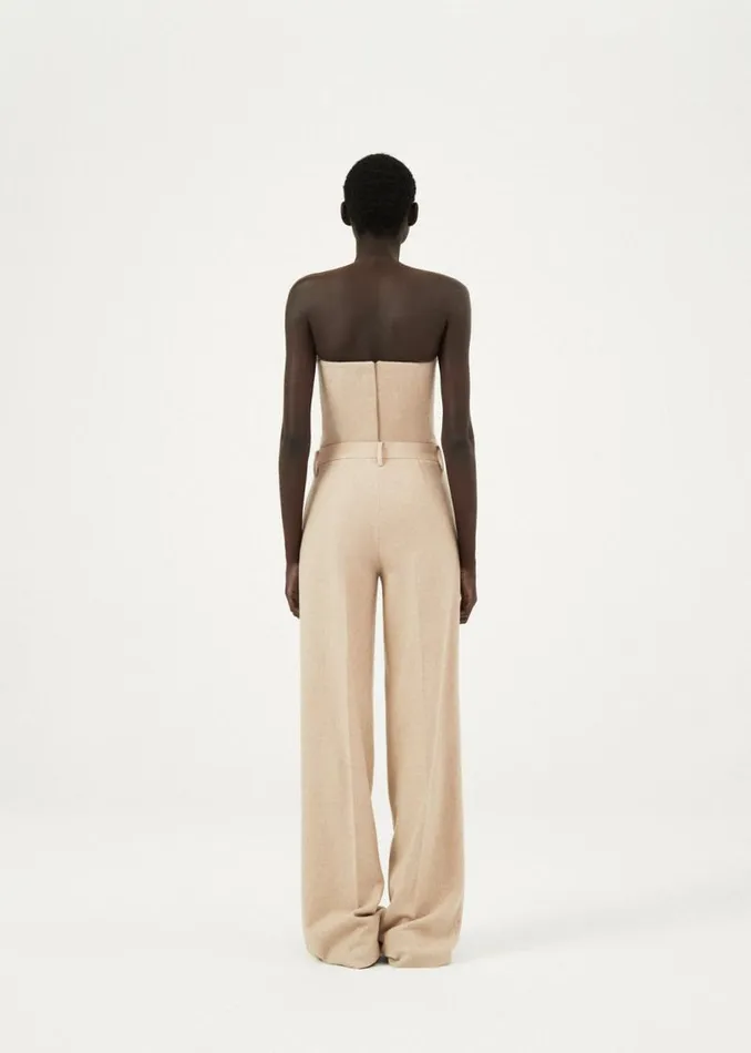 Shop Magda Butrym Tailoring And Suits Cashmere Wideleg Trousers In Beige Shop Magda Butrym Tailoring And Suits Cashmere Wideleg Trousers In Beige