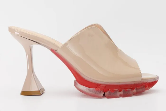 Vinci Leather Sandals The Caratal Cream Patent Leather Sandal 8211 Women