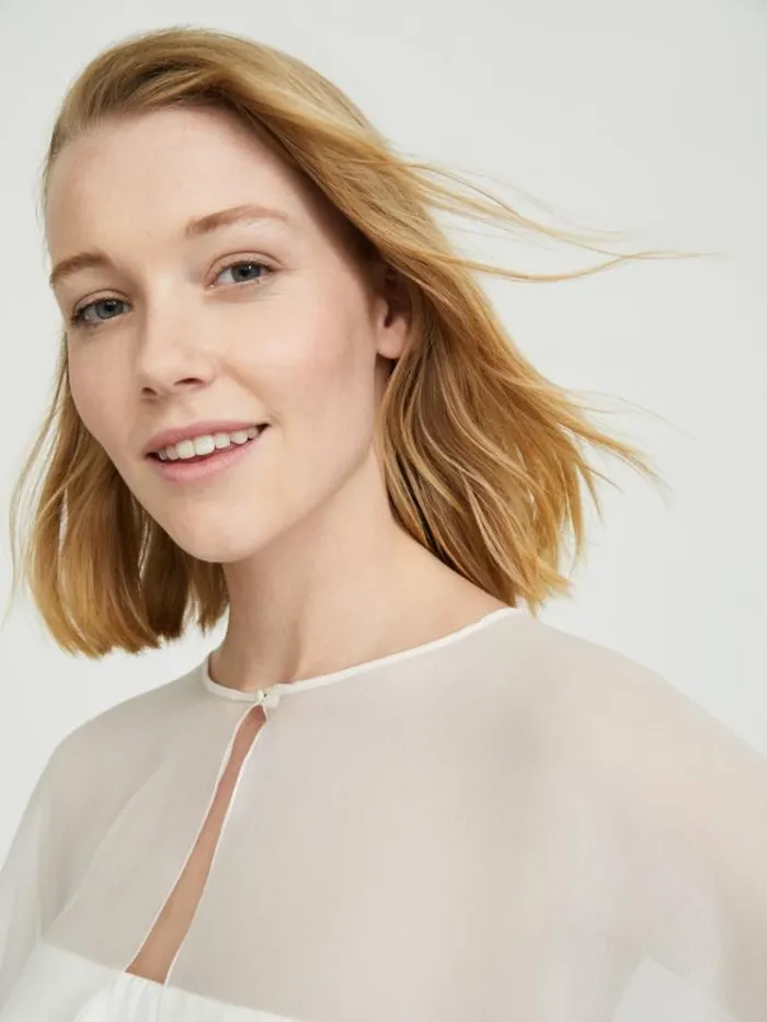 Woman Silk Shrug White Maxmara Bridal Accessories Woman Silk Shrug White Maxmara Bridal Accessories