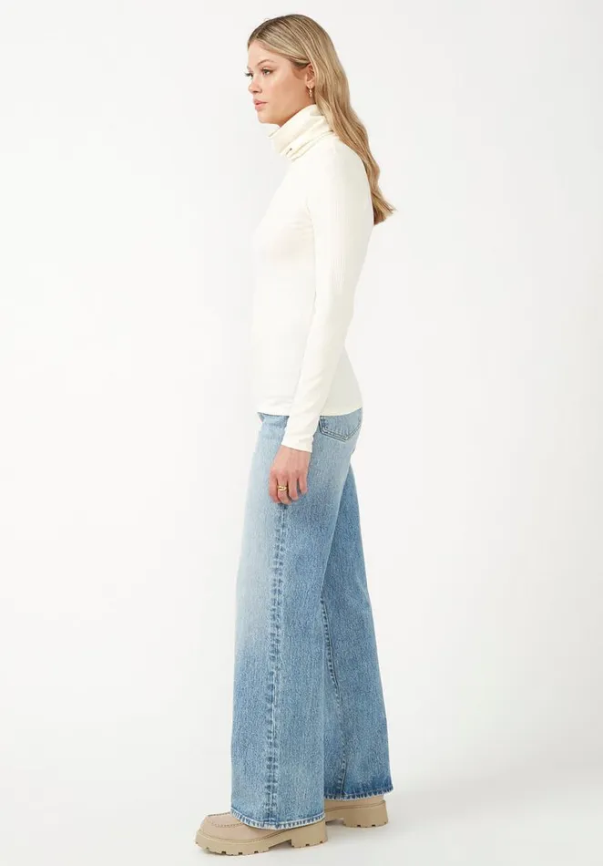 Women Mavra Egret Women039s Ribbed Turtleneck Egret Buffalo David Bitton Sweaters