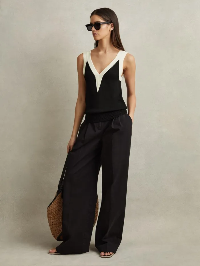 Women Reiss Vests Tessa Colourblock VNeck Vest Blackwhite